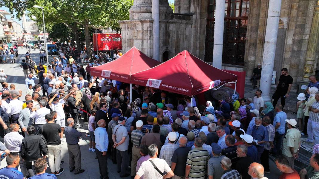 Konya’nın tarihi çarşısındaki alışveriş günlerinde ikinci gün 2